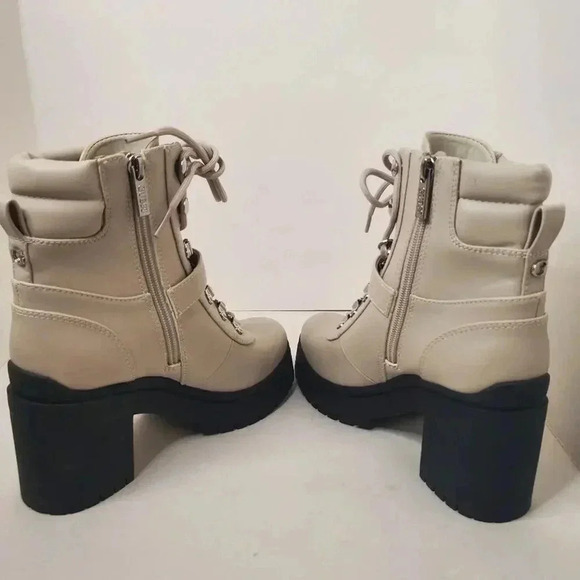 Women's White Canaly Lug Sole Block Heel Combat Boots Size 6 - Picture 10 of 11